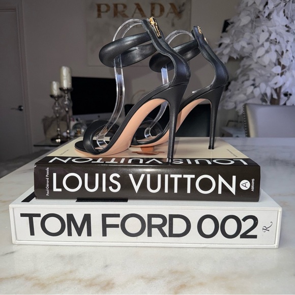 New Gianvito Rossi Womens 40 BIJOUX 105 Black Leather Sandals $995 - Picture 10 of 13